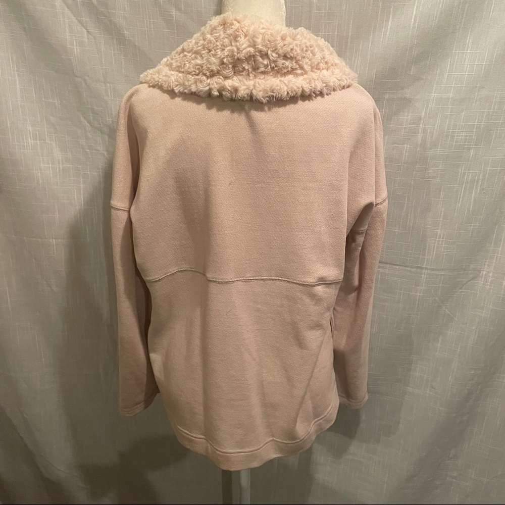 3/$15 Hannah top - Picture 3 of 3